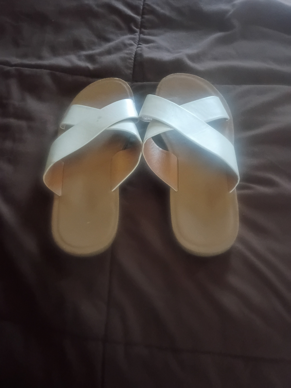 Women’s Crossband Slide Sandals - White
